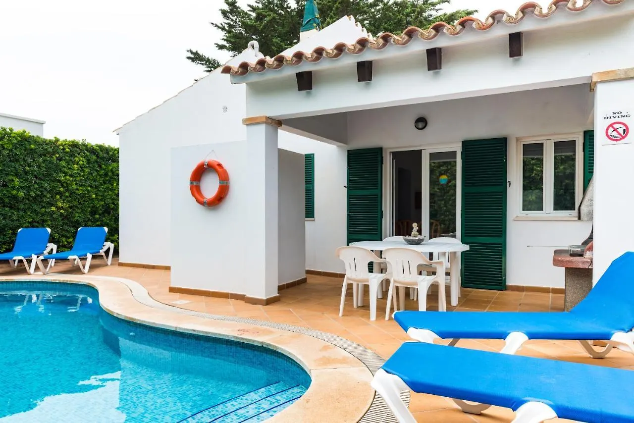 Apartchalet Villas Elvira. Villa B Son Carrio