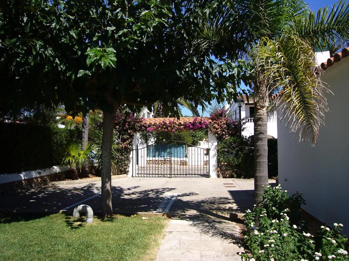 Casa vacanze Apartchalet Villas Elvira. Villa B Son Carrio